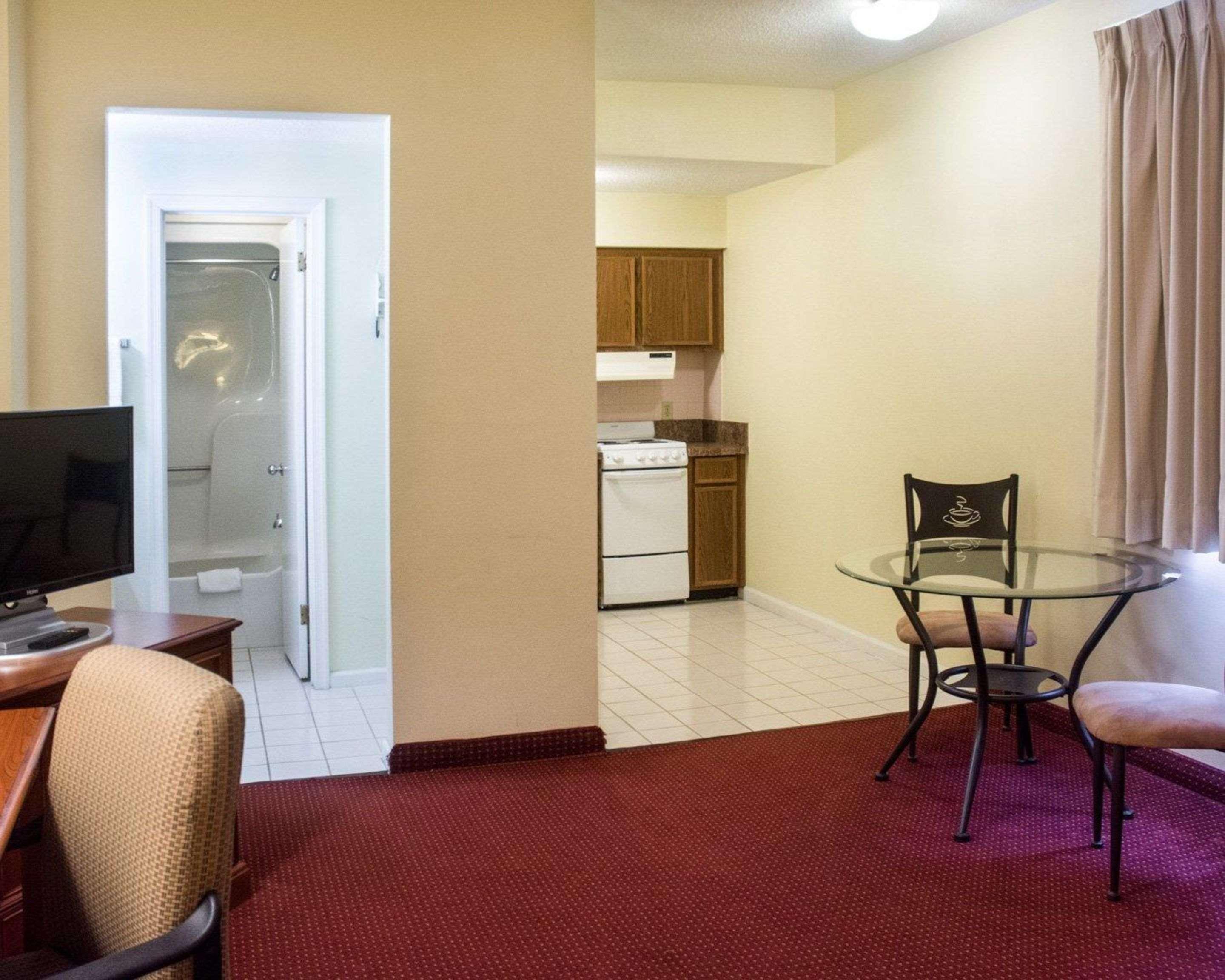 Econo Lodge Chesapeake Route 13 And I-464 Bagian luar foto